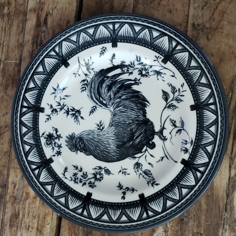 Queen's Black Rooster 8" Plate.